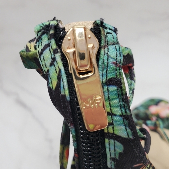 Marc Fisher Lace-Up Stilleto Heels BENETE II- Jungle Print Size Women's 5.5 - Picture 5 of 10